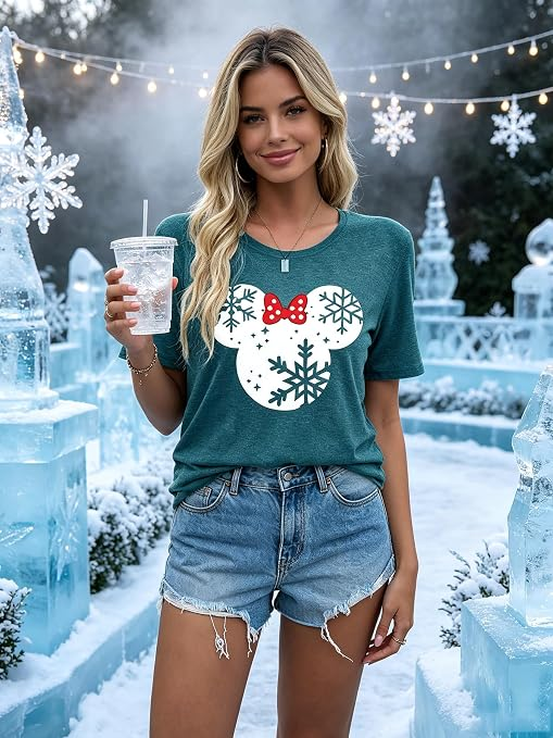 green outline Magic Minnie Snowflake T-shirt